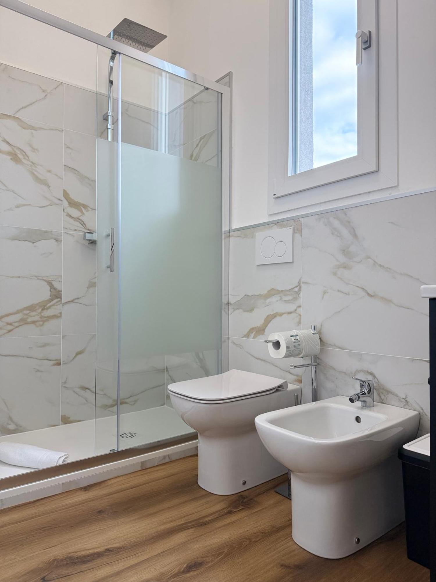 Infinity House - Eleganza Moderna Tra Treviso E Venezia Hotel Casier Ngoại thất bức ảnh
