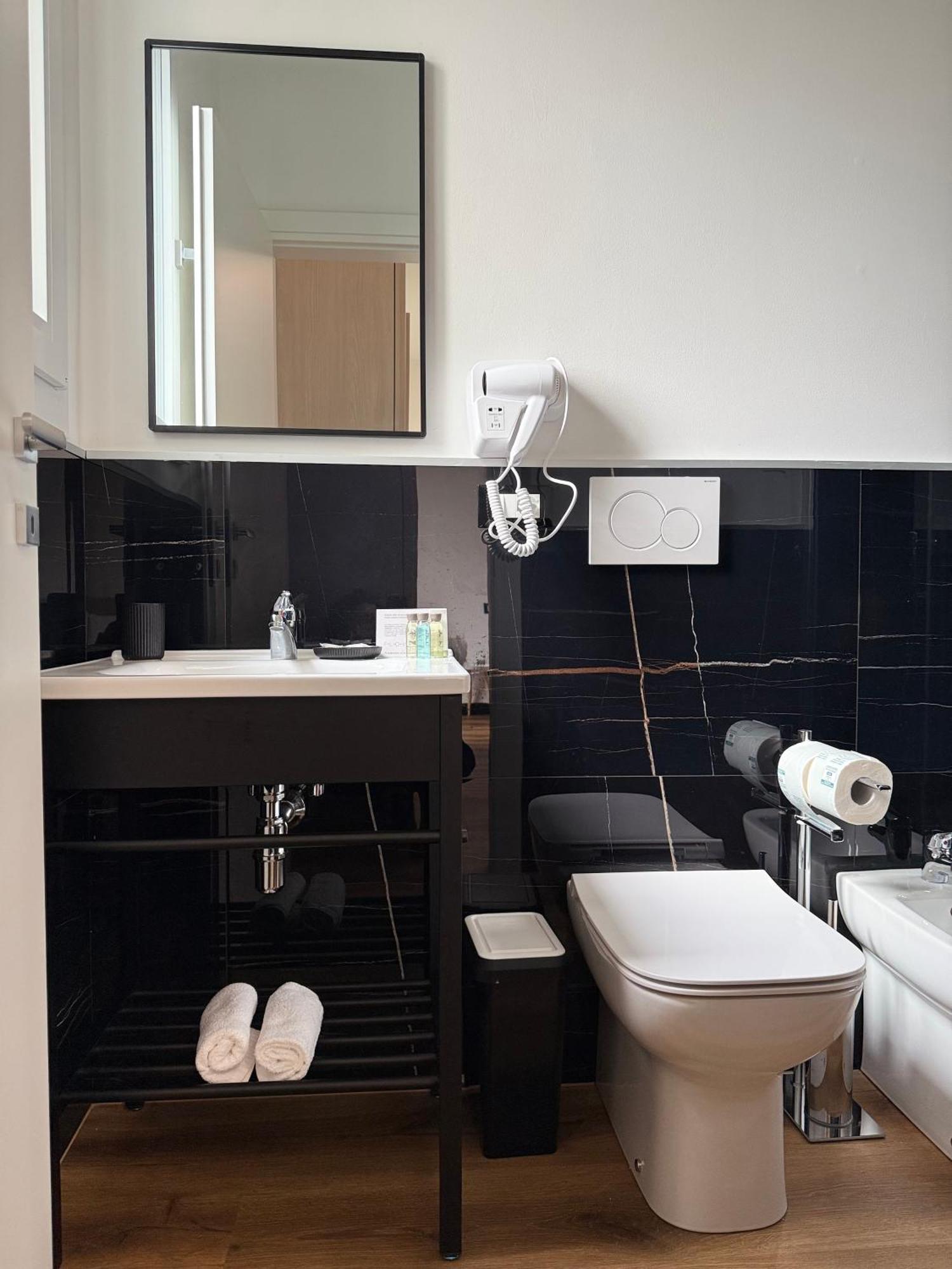 Infinity House - Eleganza Moderna Tra Treviso E Venezia Hotel Casier Ngoại thất bức ảnh